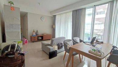 Jual Unit Apartemen Siap Ditempati 2BR Semi Furnished Kondisi Bagus