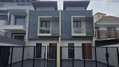 Dijual Rumah Nyaman di Kav DKI, Jakarta Barat - LT 125m²