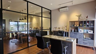 Ruko Hadap Jalan Raya Full Furnished 3 Lantai Di South Sorrento Square Gading Serpong 