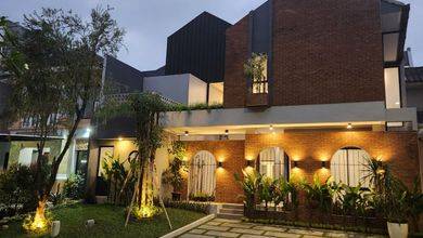 Jual Rumah Siap Tinggal di BSD City, Tangerang, LT 252 m2