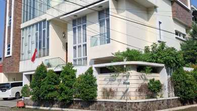 Rumah Area Luxury Citra Garden, Jakarta Barat - Harga Terbaik 11 Miliar