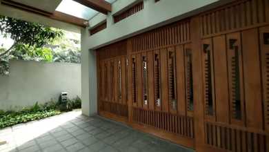 Hunian Prestisius di Kawasan Lippo Karawaci, Tangerang, LB 990m², Harga 27 Miliar