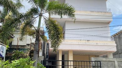 Rumah Mewah di Denpasar Utara, Denpasar, 14 KT, LT 297m²