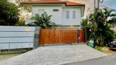 Rumah Area Luxury Umalas, Badung - Harga Menarik 7,5 Miliar