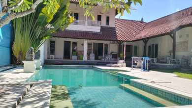 Rumah Mewah di Kawasan Nusa Dua, Badung, LB 750m², Harga 7 Miliar