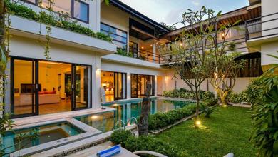 Luxury Villa Lingkungan Villa Elite dengan Sea View Sanur