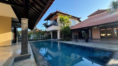 Dijual Villa Balinese Style Nusa Dua Bali