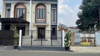 Rumah Siap Huni di Kawasan Bekasi Barat, Bekasi, LT 75m²