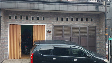 Rumah Siap Pakai di Area Kramat Jati, Jakarta Timur, LT 120m²