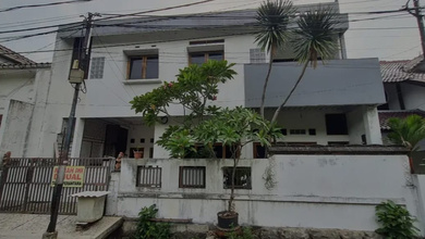 Hunian Elegan di Rawamangun, Jakarta Timur, 8 KT, LT 180m²