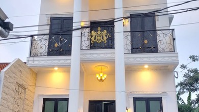 Jual Rumah Cantik Luas 438 m2 di Jatimakmur, Bekasi