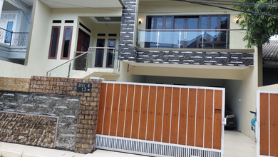 Rumah Premium area Pondok Gede, Bekasi, LT 400 m2