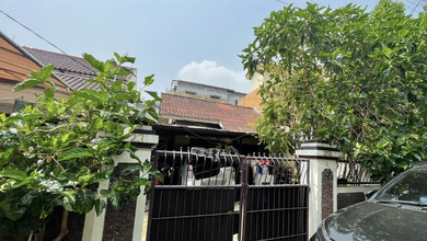 Rumah Area Luxury Cililitan, Jakarta Timur - Harga Menarik 3 Miliar