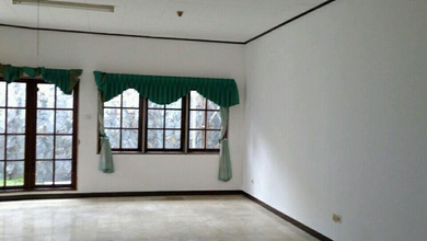 Rumah Sederhana area Kemang Pratama, Bekasi, Luas 315 m2