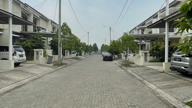 Dijual Rumah Nyaman di Harapan Indah, Bekasi - LT 149m²
