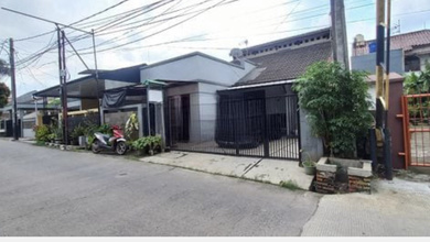 Dijual Rumah Strategis di Taman Galaxy, Bekasi - LT 189m²