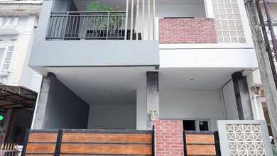 Promo Rumah di Harapan Baru, Bekasi, LB 120m², Harga 1,3 Miliar