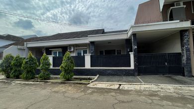 Rumah Idaman di Jatiwaringin, Bekasi, 2 KT, Harga 2,5 Miliar