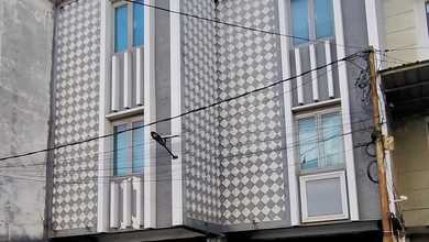 Jarang Ada...Ruko Bagus Semi Furnished Gandeng 2... Siap pakai