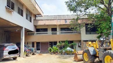 Rumah Area Premium Daan Mogot, Jakarta Barat - Harga Menarik 18,5 Miliar