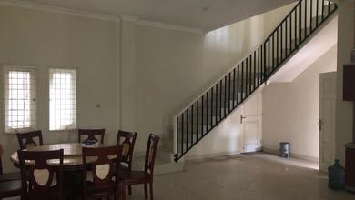 Rumah Mewah di Sawah Besar, Jakarta Pusat, 4 KT, LT 140m²