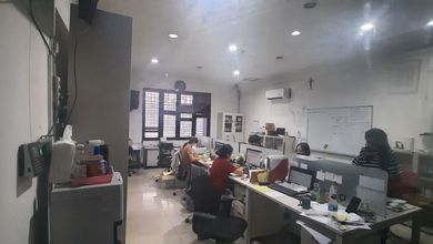 Ruko Bagus Hadap Jalan Raya Pluit 3 Lantai Siap Pakai