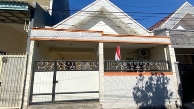 Rumah Modern Luas 116 Jual di Tambaksari, Surabaya