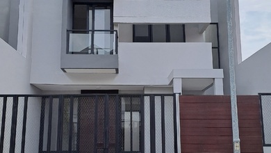 Jual Segera Rumah Mewah area Gayungan, Surabaya, Luas 124 m2