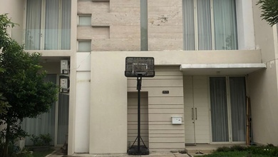 Penawaran Langka, rumah Prestisius di Sukolilo, Surabaya, LB 214m²