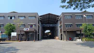 Gudang Workshop Ada Gedung Kantor Bagus Lokasi Kawasan Pergudangan di Cileungsi