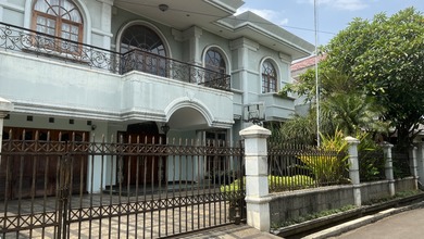 Penawaran Eksklusif, rumah Mewah di Kedoya, Jakarta Barat, LB 750m²