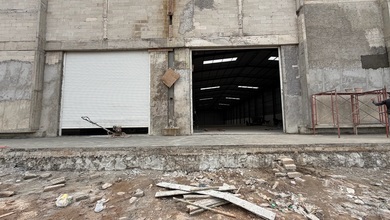 Gudang Ada Loading Dock, Dekat Tol Bsd,Container 40 Ft