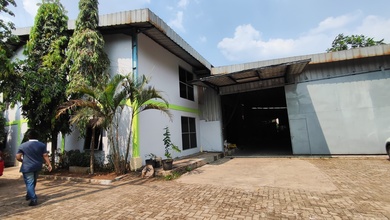 GUDANG CILEUNGSI, SHM, AKSES TRUK ENGKEL, SIAP PAKAI, BEBAS BANJIR