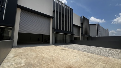 Gudang Industri Blessind. Dekat Pintu Tol Legok BSD. bisa DP 10%