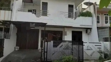 Hunian Mewah di Intercon, Jakarta Barat, 4 Kamar Tidur, LT 200m²