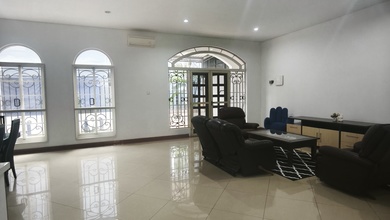 Rumah Sewa Nyaman Lokasi Pantai Indah Kapuk, Jakarta Utara, LB 400m²