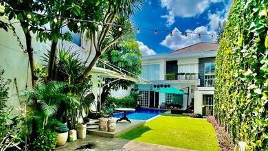 Rumah Elegan di Kemang, Jakarta Selatan, 5 KT, LT 500m²