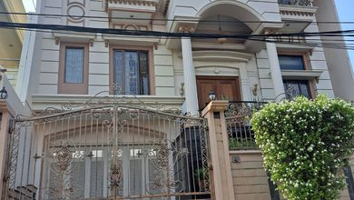 Rumah Modern area Pluit, Jakarta Utara, LT 800 m2