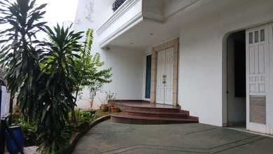 For Sale rumah Eksklusif di Intercon, Jakarta Barat - LT 360m²