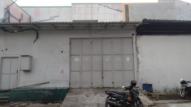 Gudang Batu Ceper 2 Lantai