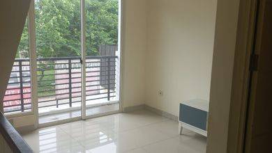 Rumah Eksklusif Semi Furnished Lokasi Strategis Daerah Pantai Indah Kapuk