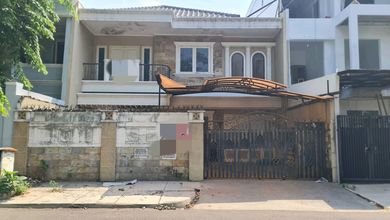 Hunian Prestisius di Kawasan Intercon, Jakarta Barat, LB 300m², Harga 4,5 Miliar