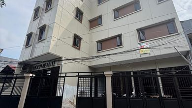 Dijual Rumah Kost.42 Kamar Dan 5 Kios Di.kapuk Muara Penjaringan