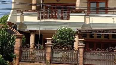 Kesempatan Langka, rumah Mewah di Duren Sawit, Jakarta Timur, LB 388m²