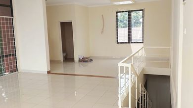 Ruko Fortune Graha Raya 2 Lantai Baru Renov Like New Jalan Utama 