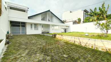 Jual Rumah Eksklusif Luas 427 m2 Area Sunrise Garden, Jakarta Barat