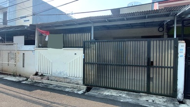 Jual Rumah Siap Tinggal di Taman Kota, Jakarta Barat, Luas 112 m2