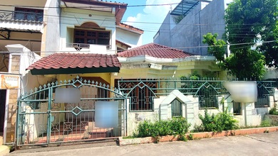 Jual Rumah Siap Huni area Green Ville, Jakarta Barat, Luas 220 m2