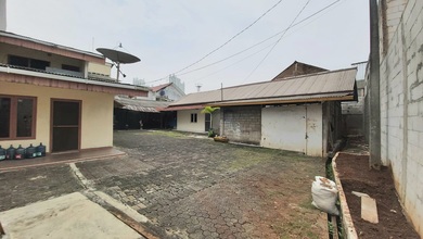 Hunian Elegan di Kedoya, Jakarta Barat, 5 Kamar Tidur, LT 603m²