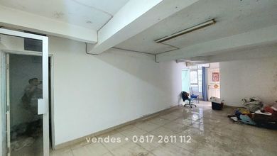 Dijual Rumah Nyaman di Green garden, Jakarta Barat - LT 96m²